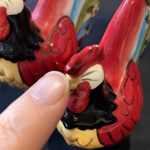 Blue Sky Heather Goldminc Rooster Salt and Pepper Shaker Set - Picture 7 of 7